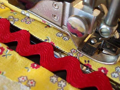 Singer Sewing Machine Low Shank Blind Stitch Attachment in Box Simanco  160616