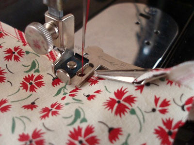 Pinker / Pinking Blade, Singer (Vintage Original)