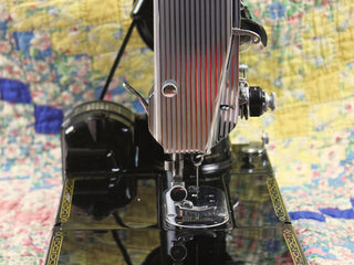 Load image into Gallery viewer, Singer Featherweight 222K Sewing Machine, ER0231**CH