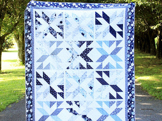 Load image into Gallery viewer, PATTERN, STACKING STARS Quilt by Beverly McCullough of Flamingo Toes