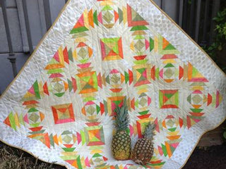 Load image into Gallery viewer, quilt make using the pineapple ruler