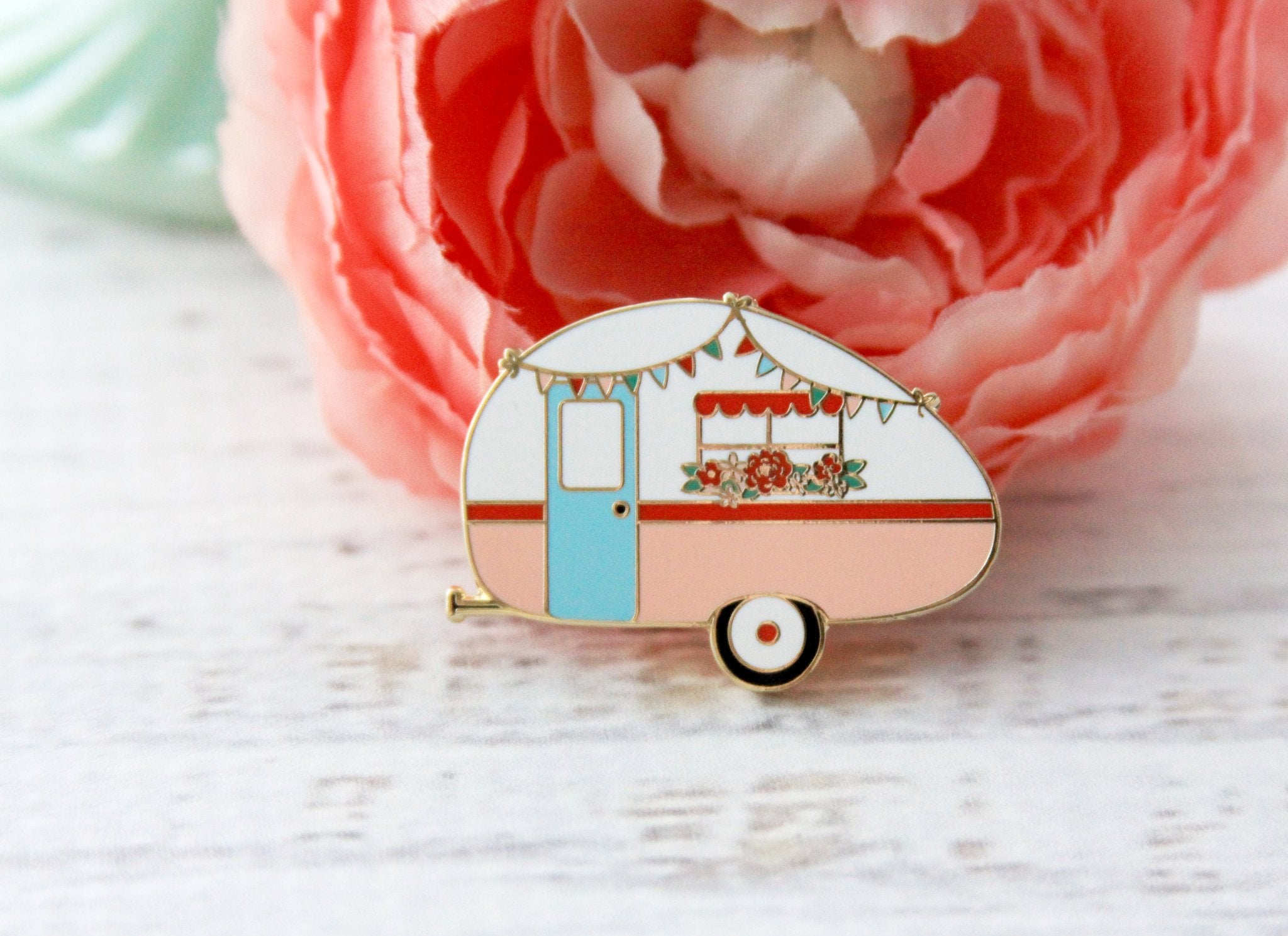 flamingo toes lapel pin