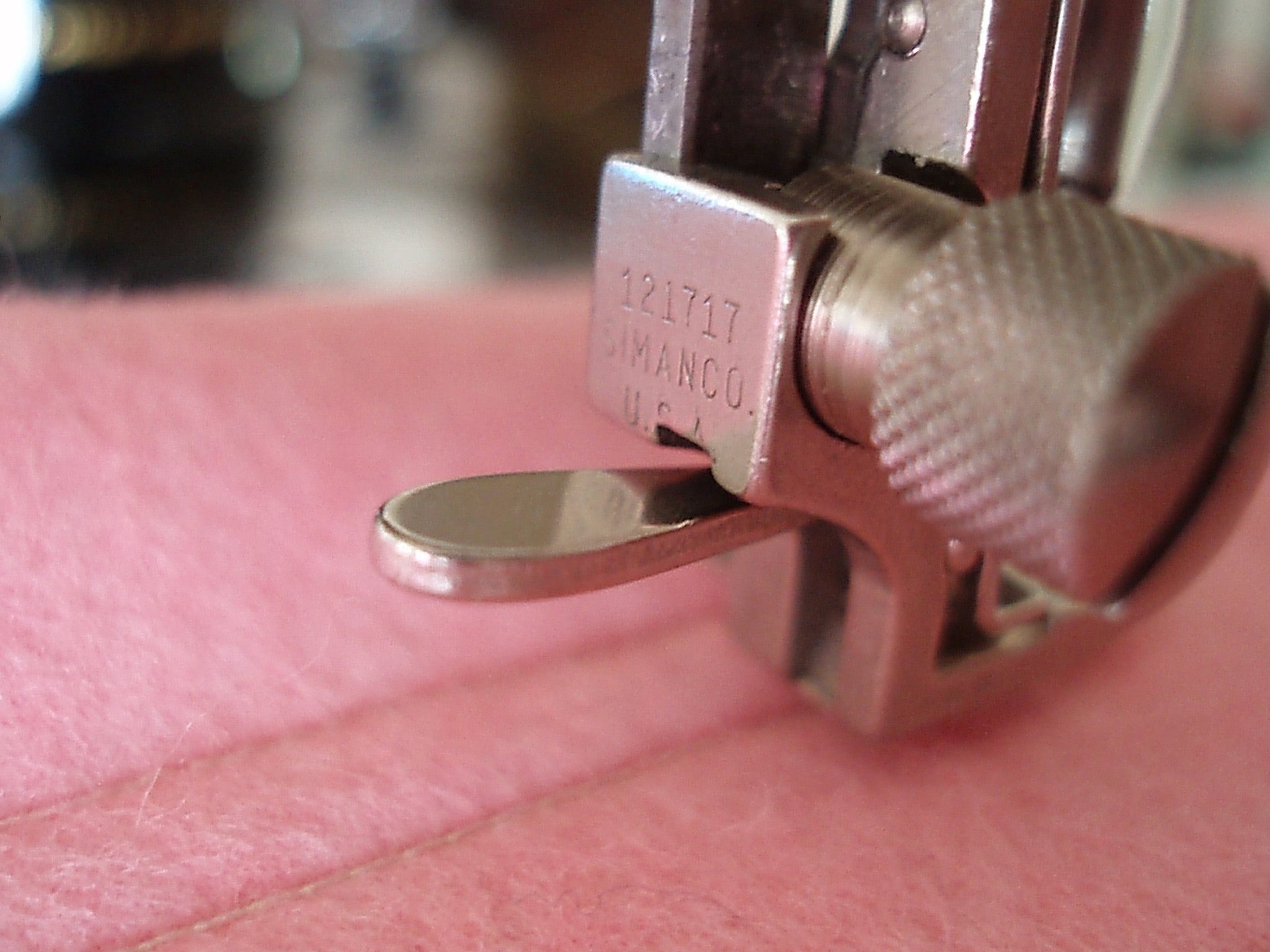 Singer Gauge Presser Foot Attachment