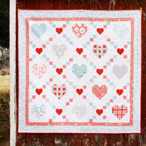 PATTERN, HEARTS AND KISSES Quilt by Beverly McCullough of Flamingo Toes Designs