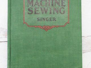 Load image into Gallery viewer, Machine Sewing Book, Singer 1924 (Vintage Original) RARE