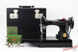 Singer Featherweight 221K Sewing Machine, 1950 - EF701***