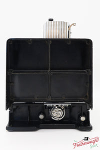 Singer Featherweight 221 Sewing Machine, AK413*** - 1951