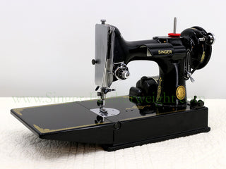 Load image into Gallery viewer, Singer Featherweight 221 Sewing Machine, AK745***