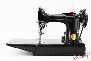 Singer Featherweight 221K Sewing Machine, 1950 - EF701***