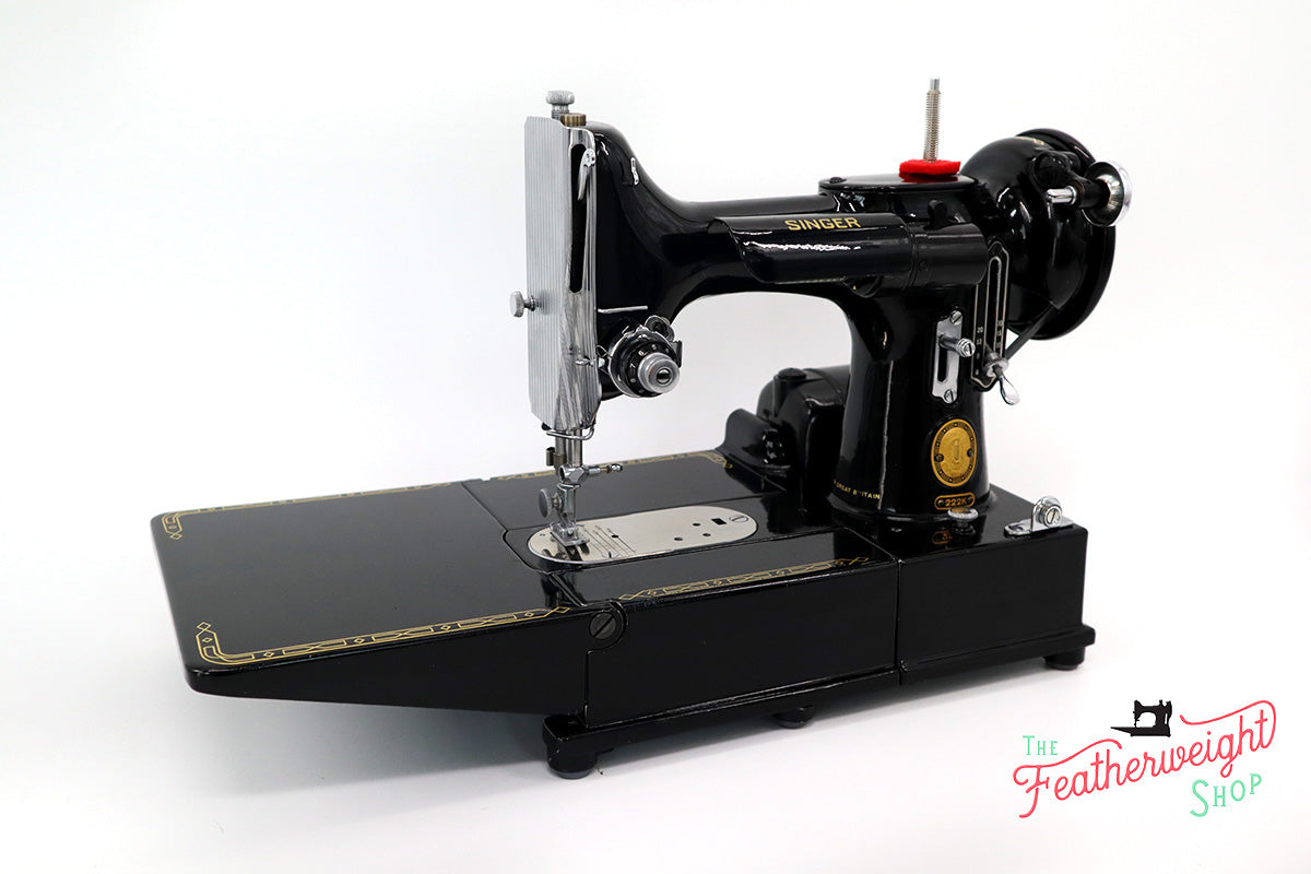 Singer Featherweight 222K Sewing Machine EJ620***