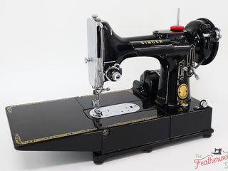 Load image into Gallery viewer, Singer Featherweight 222K Sewing Machine EK632***