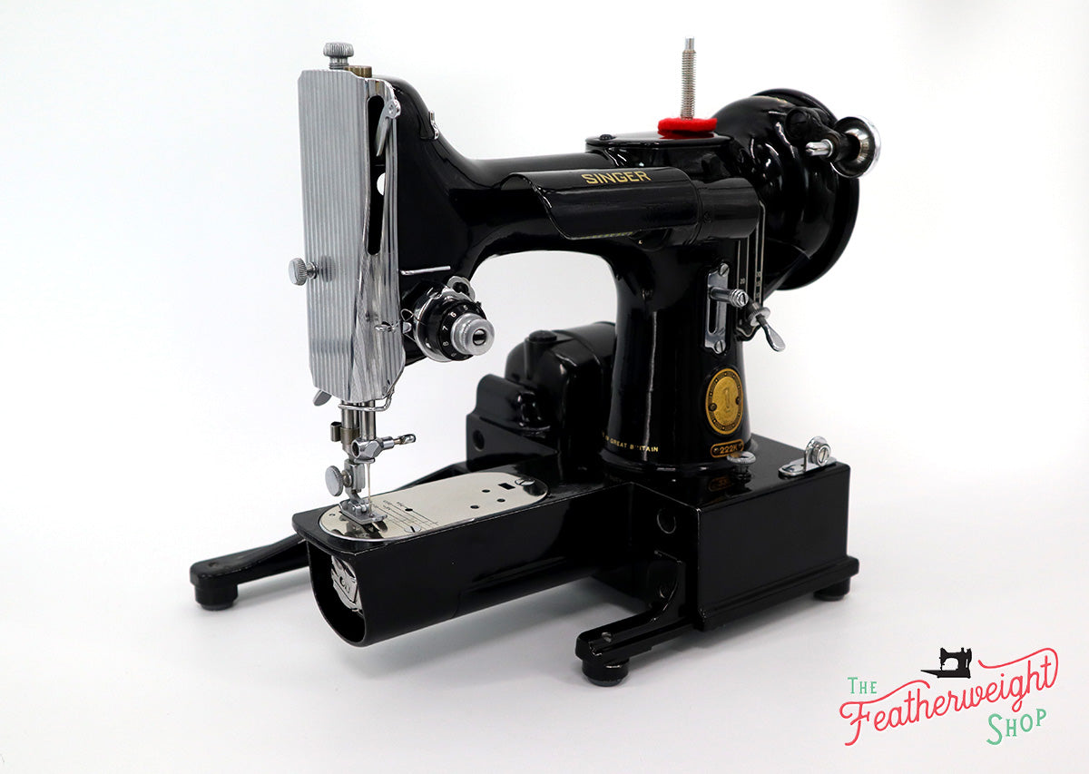 Singer Featherweight 222K Sewing Machine EJ620***