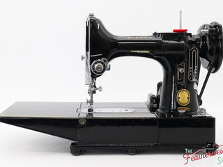 Load image into Gallery viewer, Singer Featherweight 222K Sewing Machine - EM959*** - 1957