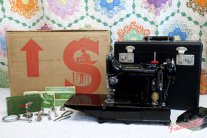 Singer Featherweight 222K Sewing Machine EK6285** ORIGINAL CARDBOARD BOX Included