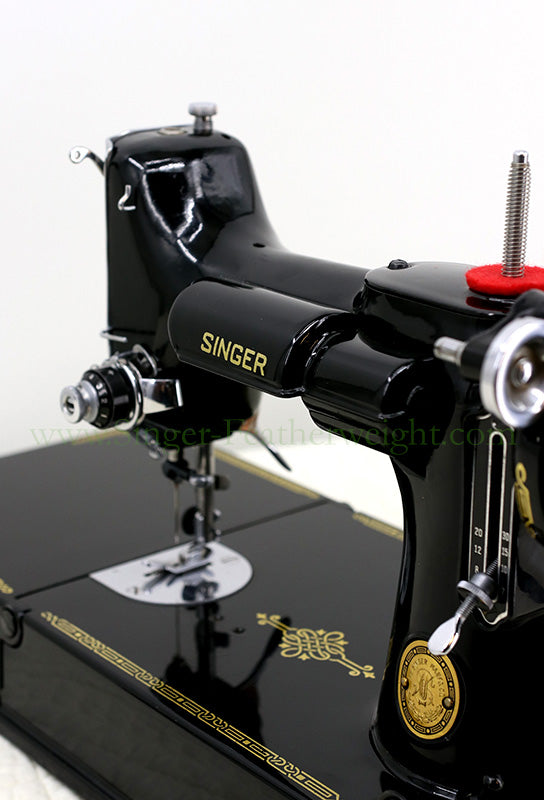 Singer Featherweight 221 Sewing Machine, AK745***