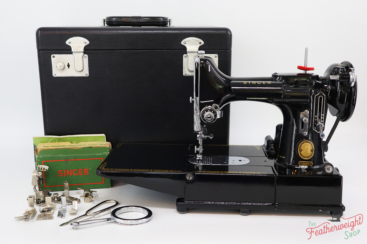 Singer Featherweight 222K Sewing Machine EK3247**