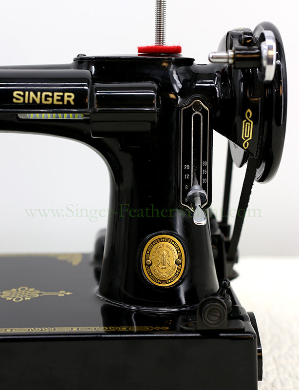 Singer Featherweight 221 Sewing Machine, AK745***