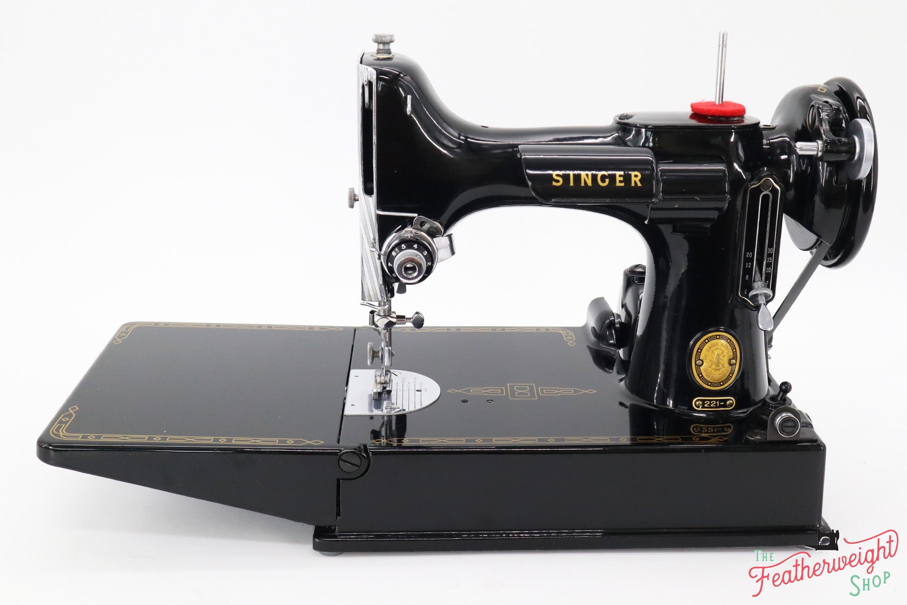 Singer Featherweight 221 Sewing Machine - AL936***