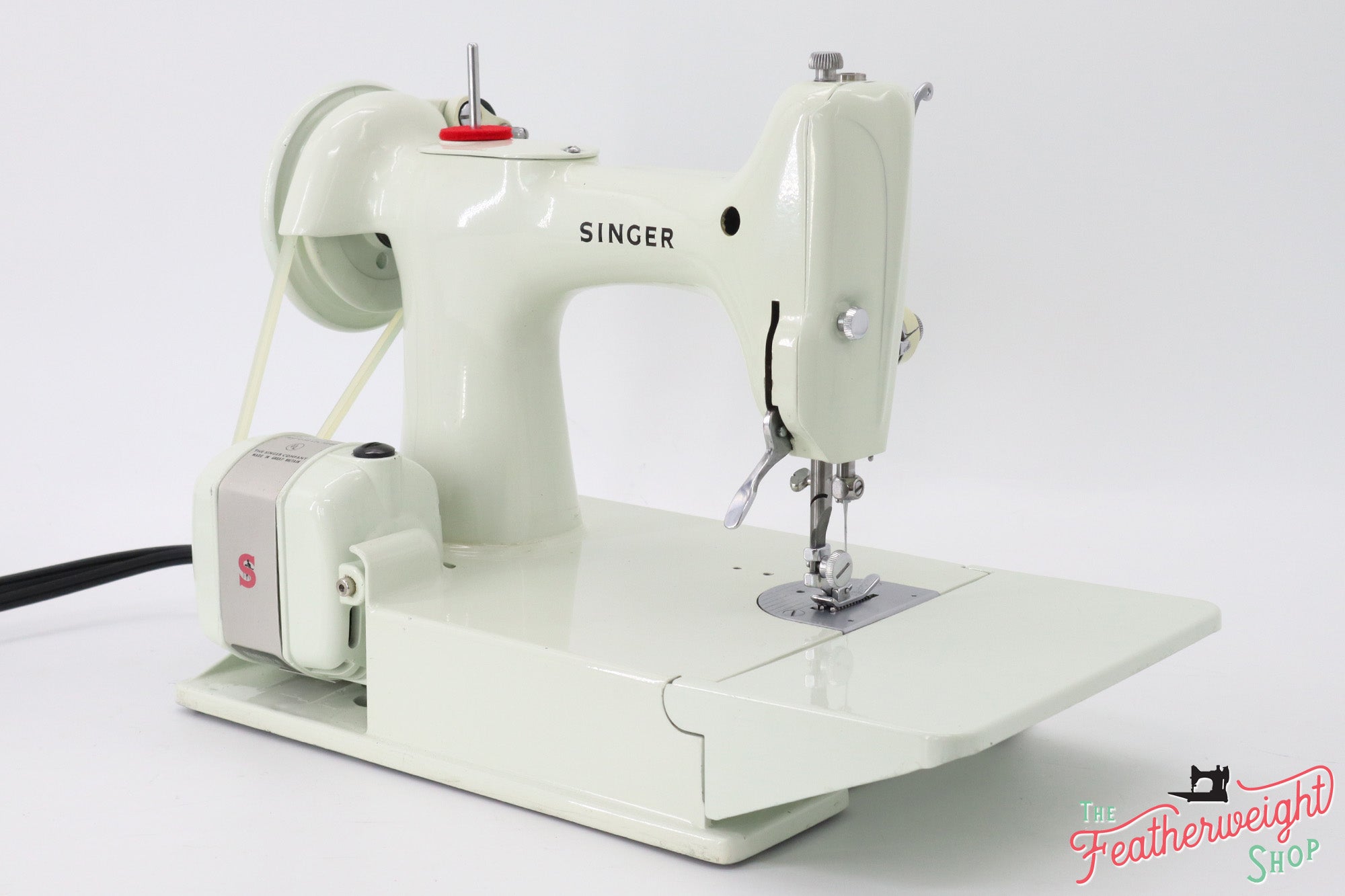 Singer Featherweight 221 Sewing Machine, WHITE EV781***