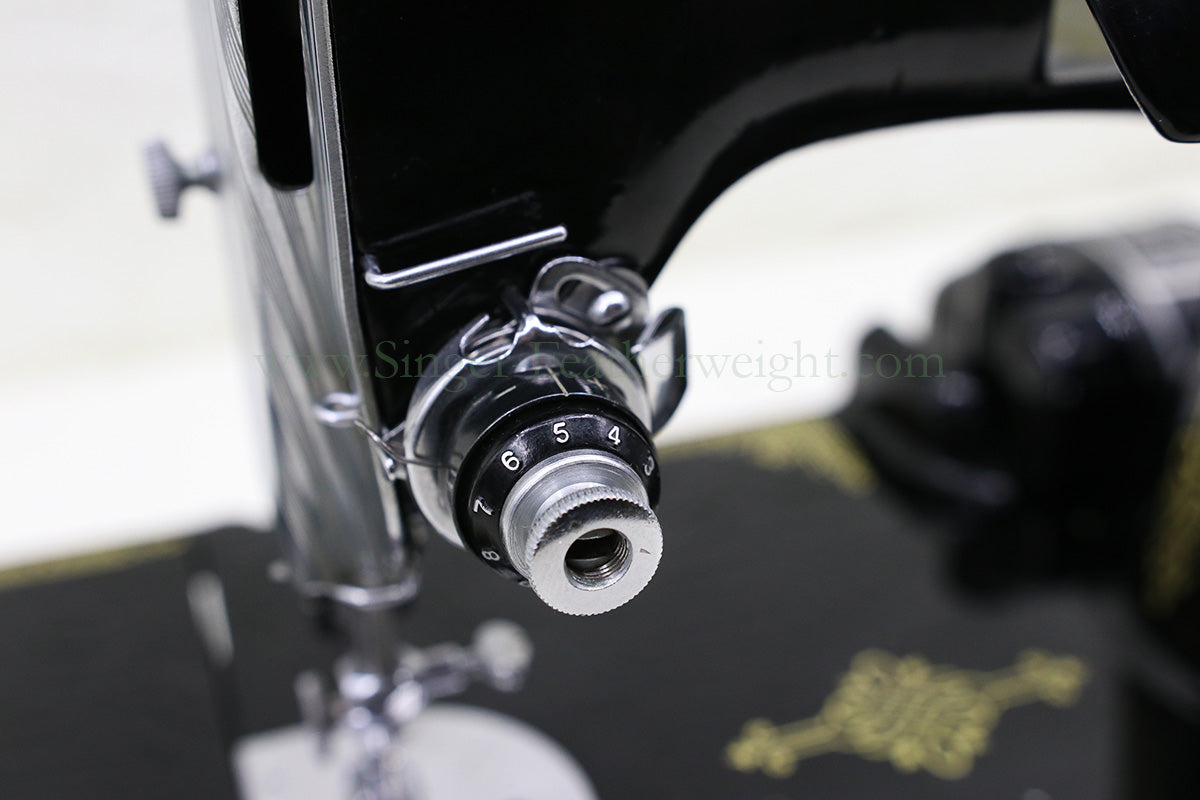 Singer Featherweight 221K Sewing Machine, EH135***