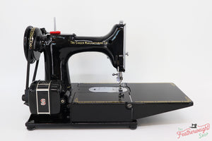 Singer Featherweight 222K Sewing Machine EK3247**