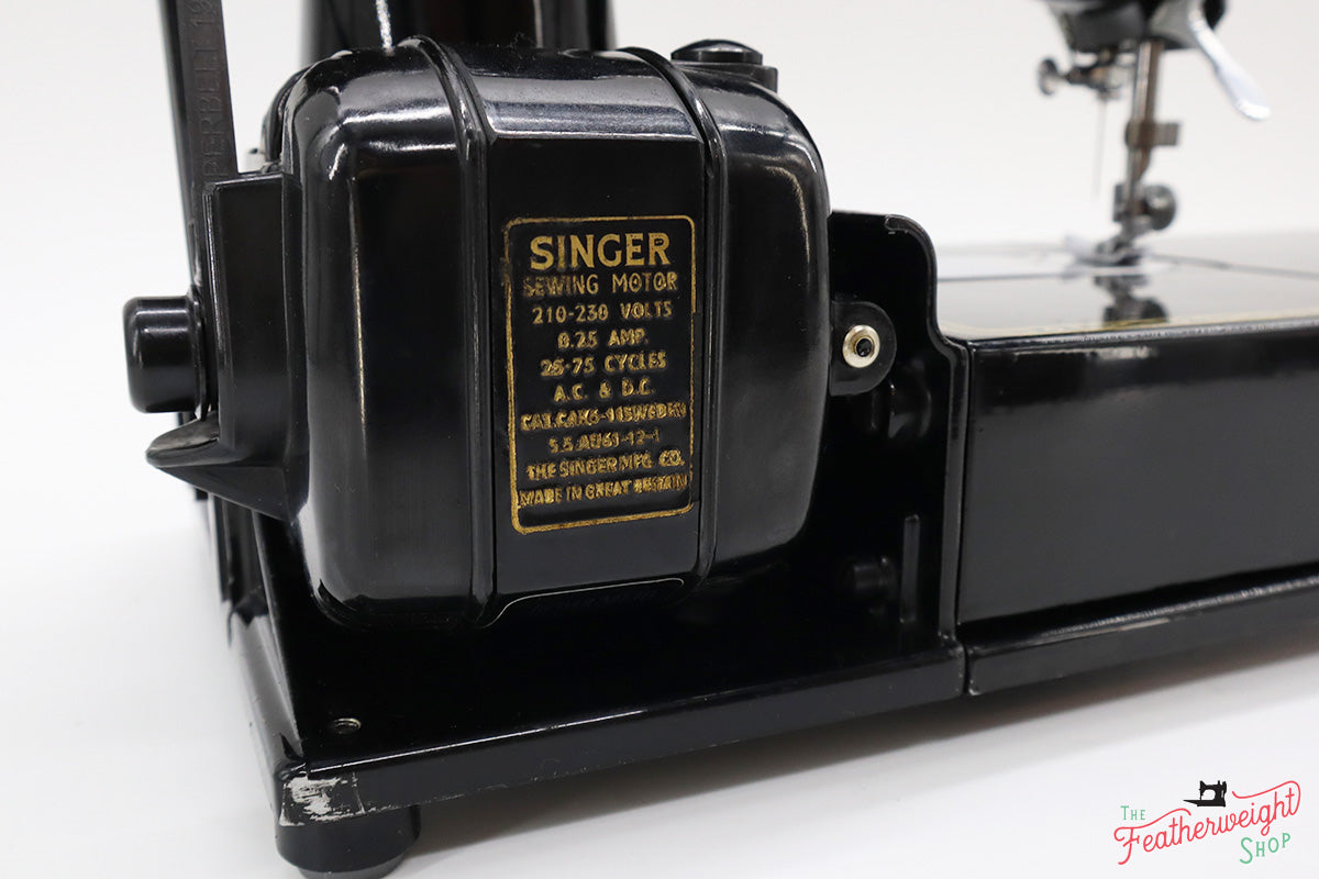 Singer Featherweight 222K 1953 - EJ271***