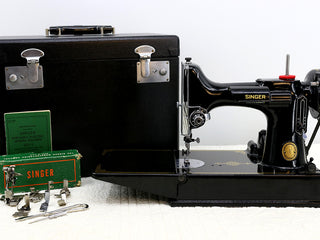Load image into Gallery viewer, Singer Featherweight 221 Sewing Machine, AL005***