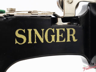 Load image into Gallery viewer, Singer Sewhandy Model 20 - Black