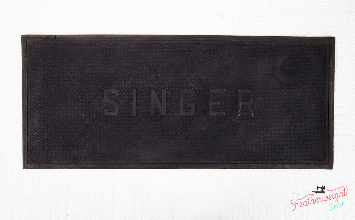 Rubber Table Mat for the Singer Featherweight 221 & 222 (Vintage Original)