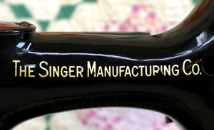 Singer Featherweight Swedish 221K Sewing Machine, EH239***