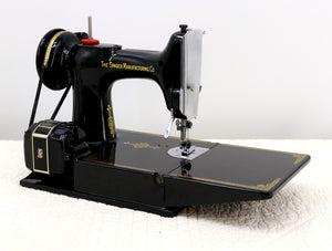 Singer Featherweight 221 Sewing Machine, AL005***