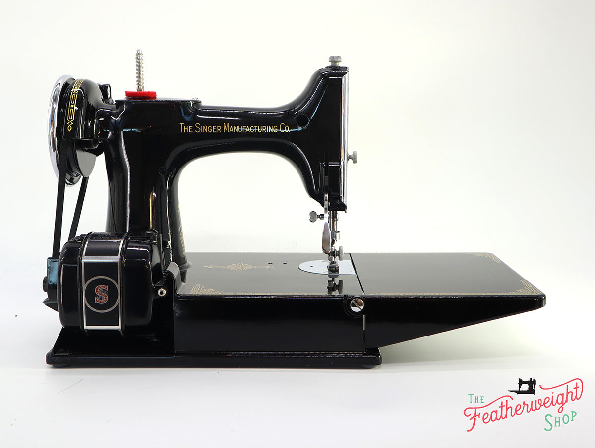 Singer Featherweight 221 Sewing Machine, AE212***