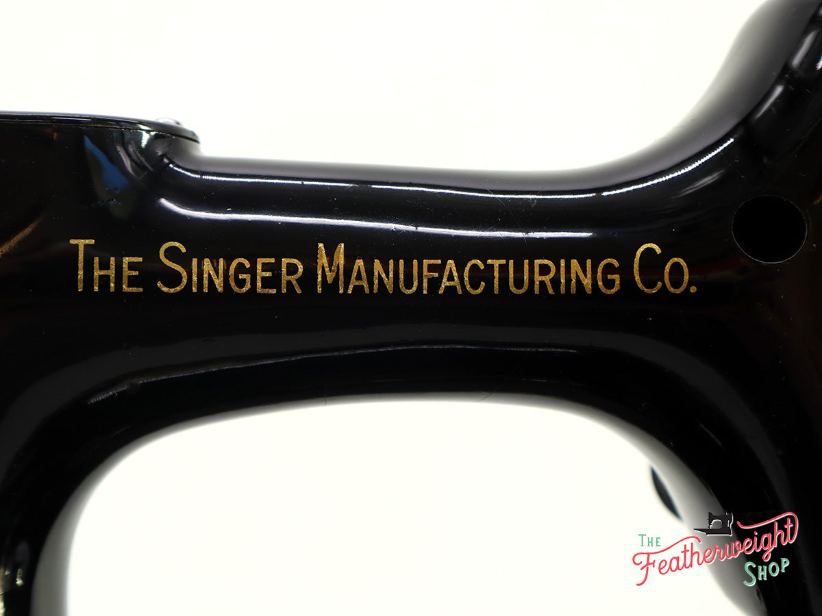 Singer Featherweight 221 Sewing Machine, AE212***