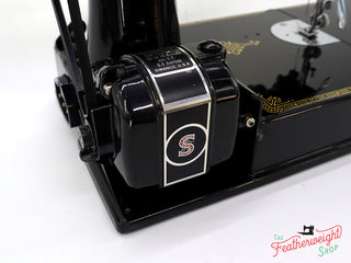 Load image into Gallery viewer, Singer Featherweight 221 Sewing Machine, AE212***