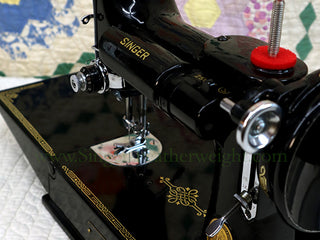 Load image into Gallery viewer, Singer Featherweight Swedish 221K Sewing Machine, EH239***