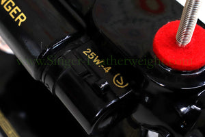 Singer Featherweight Swedish 221K Sewing Machine, EH239***