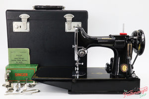 Singer Featherweight 221K Sewing Machine, Centennial! EF703***