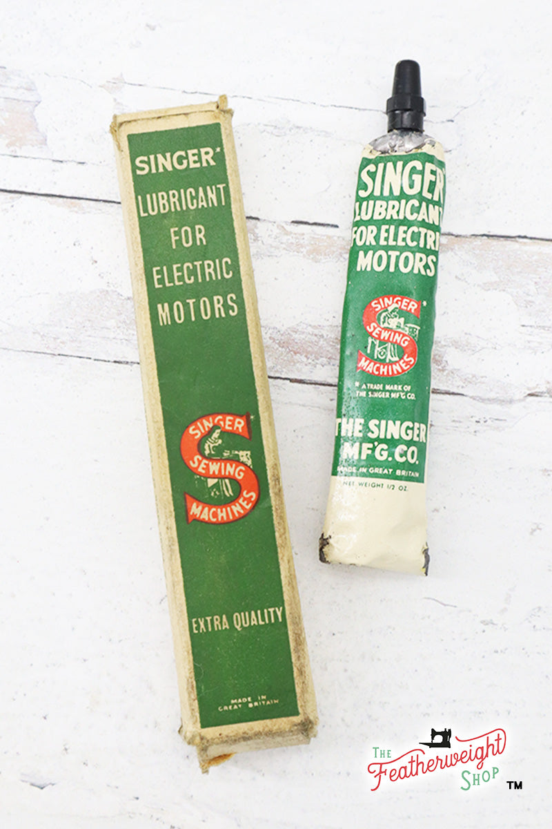 Motor Lubricant & Grease, Collectible SINGER (Vintage Original)