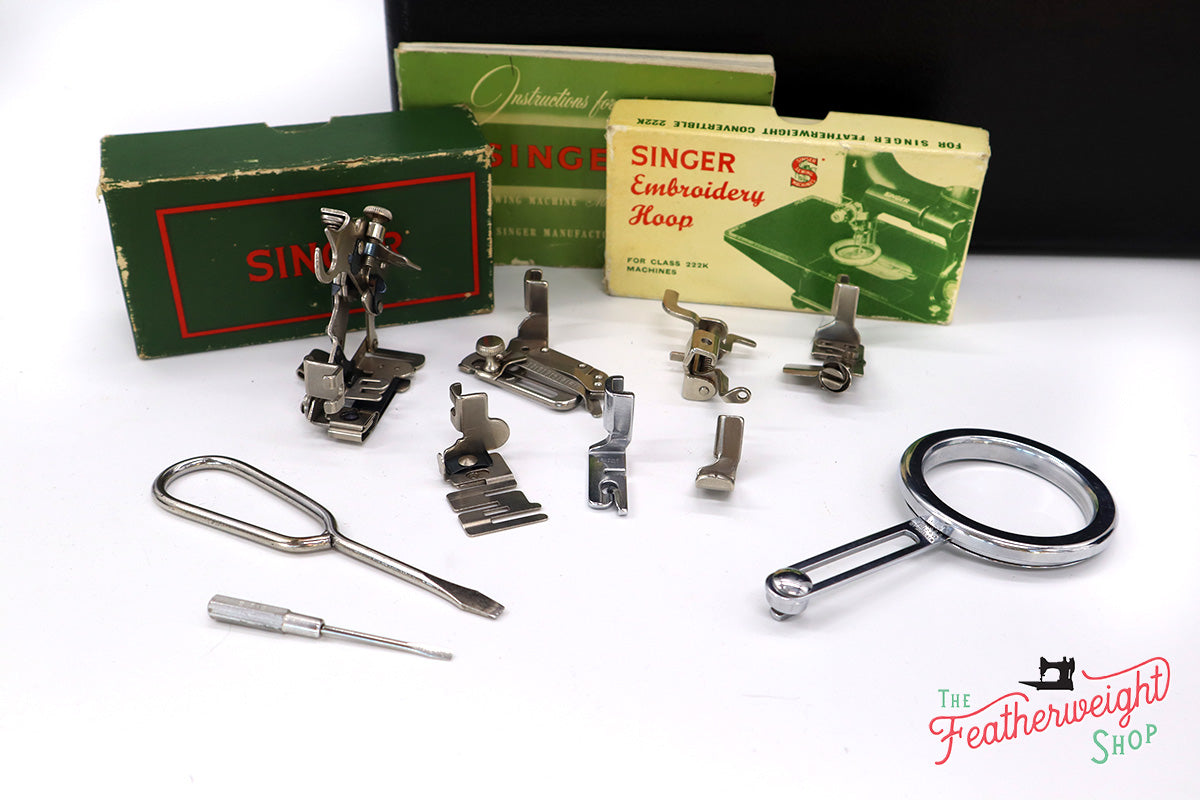 Singer Featherweight 222K 1957 - EM603***