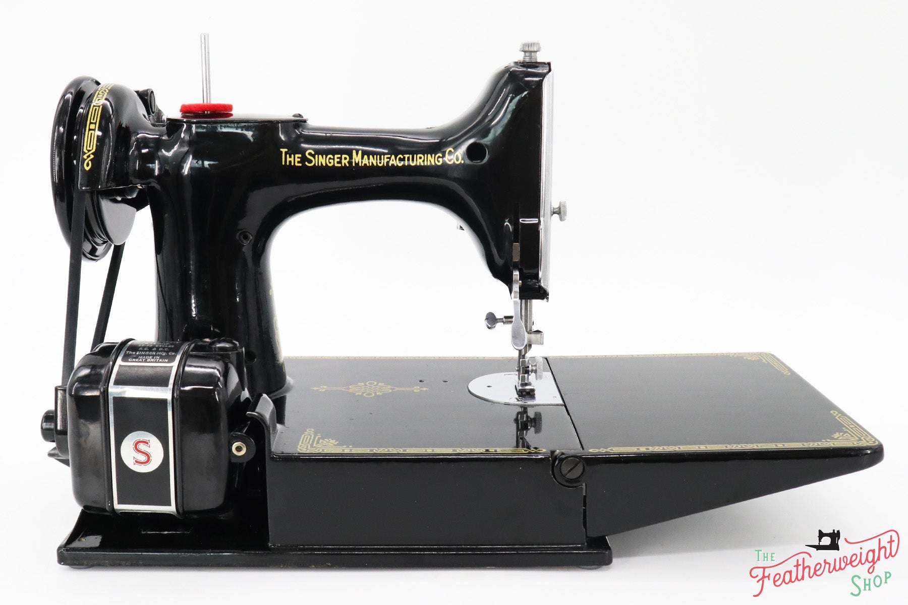 Singer Featherweight 221K Sewing Machine, Centennial! EF703***