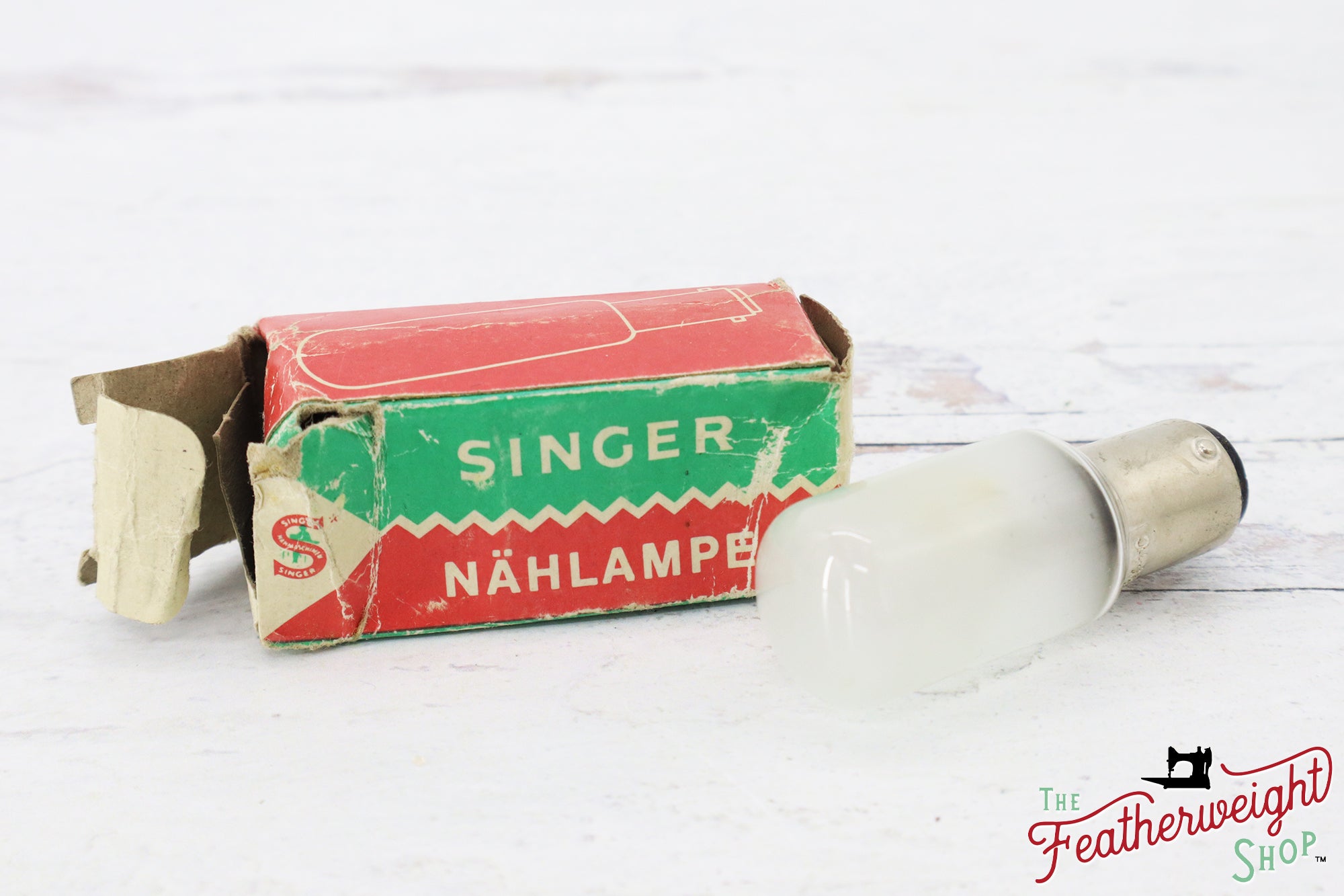 Light Bulb, Singer - ORIGINAL PACKAGE (Vintage Original)