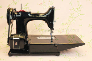 Singer Featherweight 222K Sewing Machine EJ913***