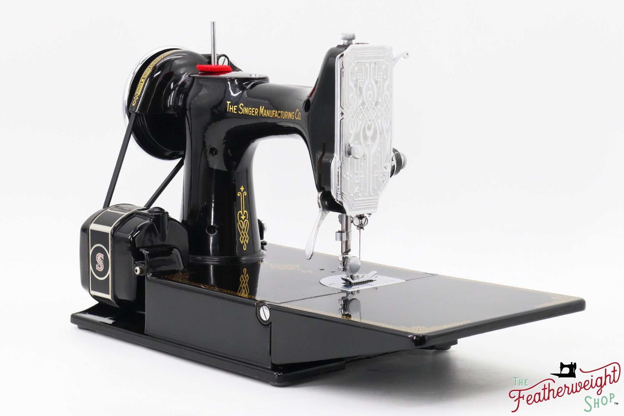 Singer Featherweight 221 Sewing Machine, AF490*** - 1940