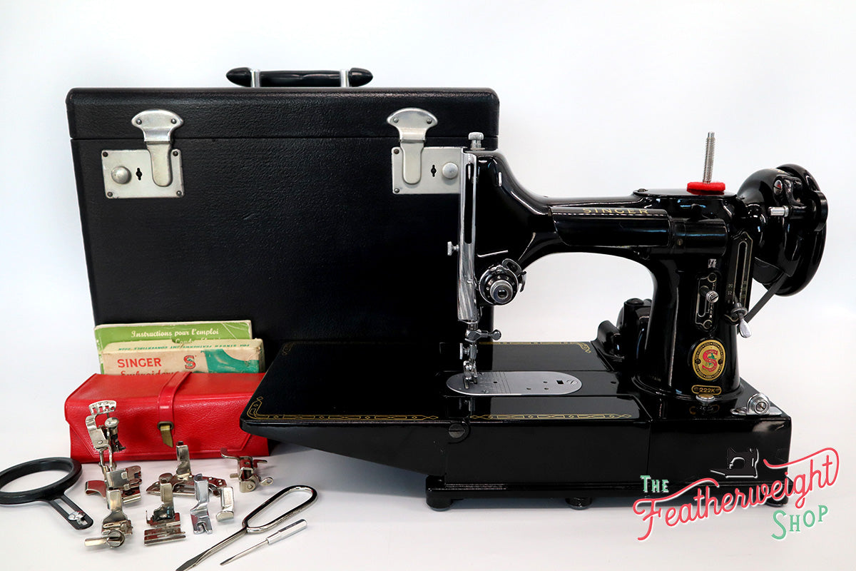 Singer Featherweight 222K Sewing Machine, RED "S" ES165***