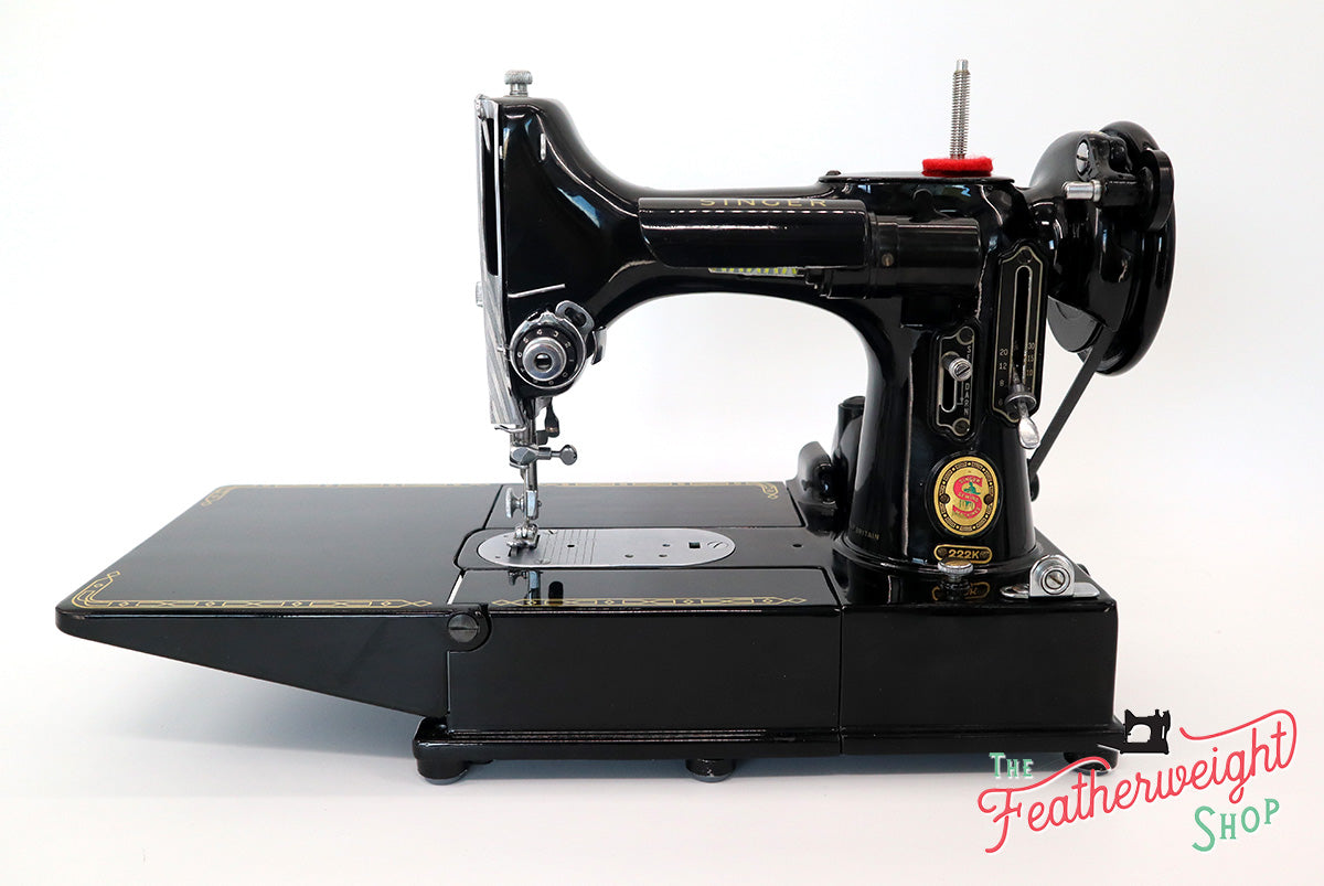 Singer Featherweight 222K Sewing Machine, RED "S" ES165***