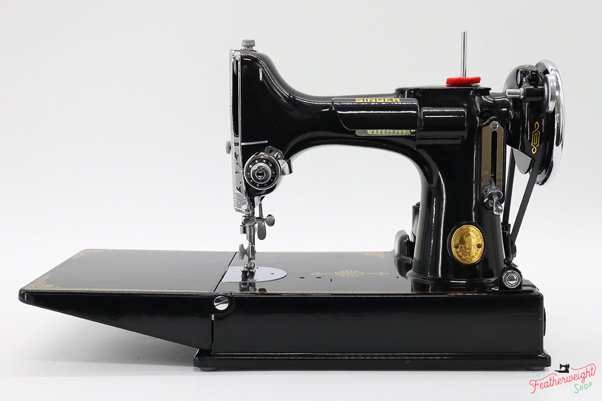 Singer Featherweight 221 Sewing Machine, AF178***