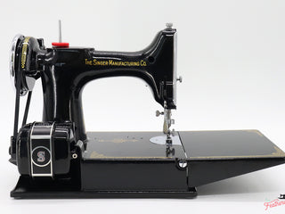 Load image into Gallery viewer, Singer Featherweight 221 Sewing Machine, AF178***