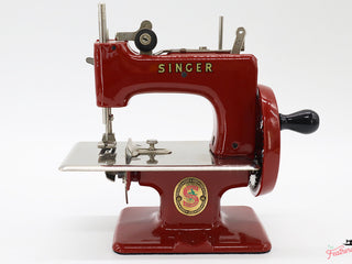 Load image into Gallery viewer, Singer Sewhandy Model 20, Red &#39;S&#39; - Fully Restored in Fire Brick Red
