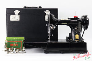 Singer Featherweight 222K Sewing Machine EJ9090**