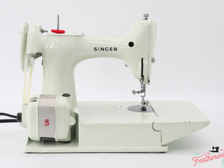 Load image into Gallery viewer, Singer Featherweight 221 Sewing Machine, WHITE EV9828**